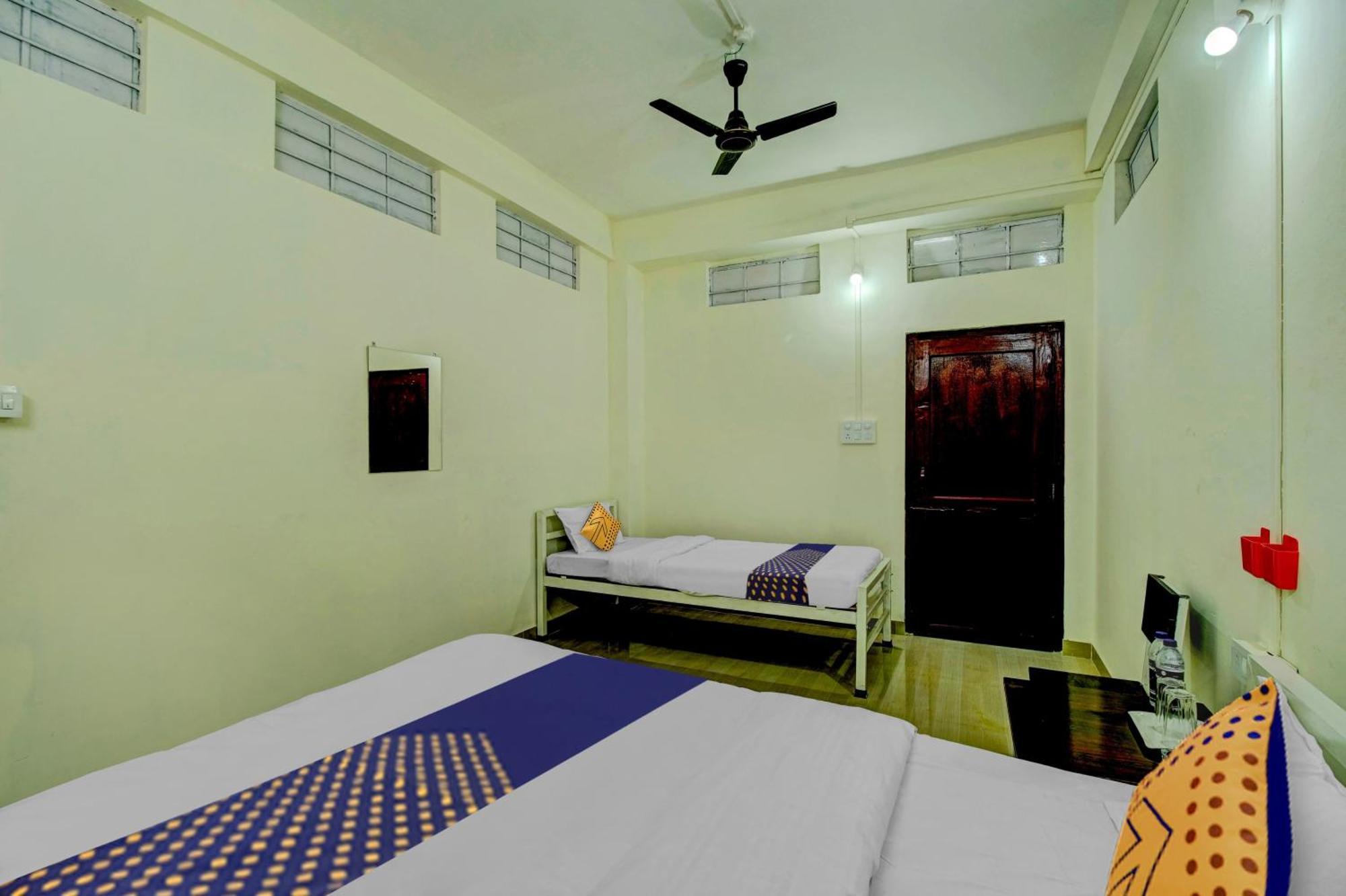 Spot On Rainbow Lodge Guwahati Bagian luar foto
