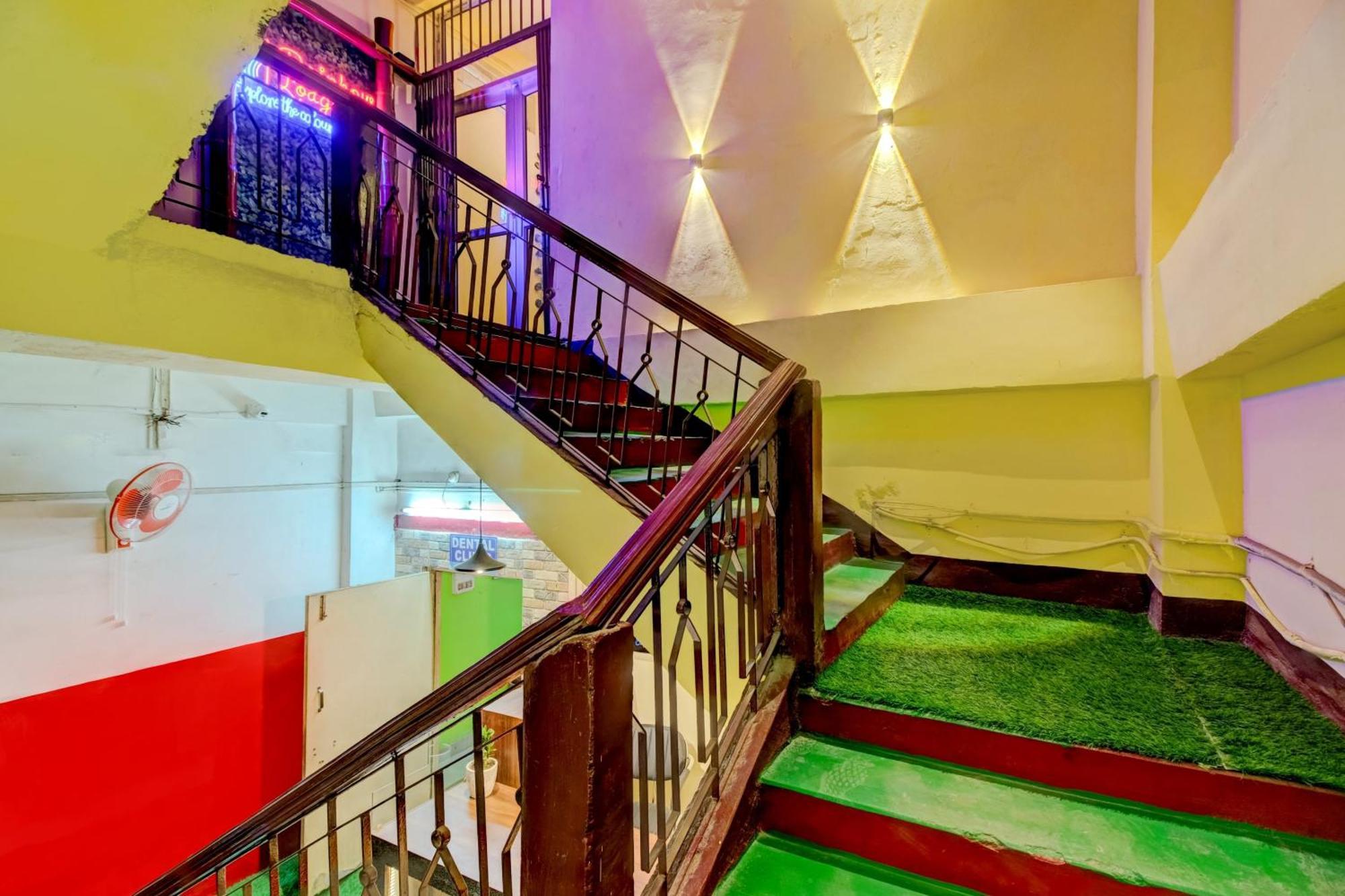 Spot On Rainbow Lodge Guwahati Bagian luar foto