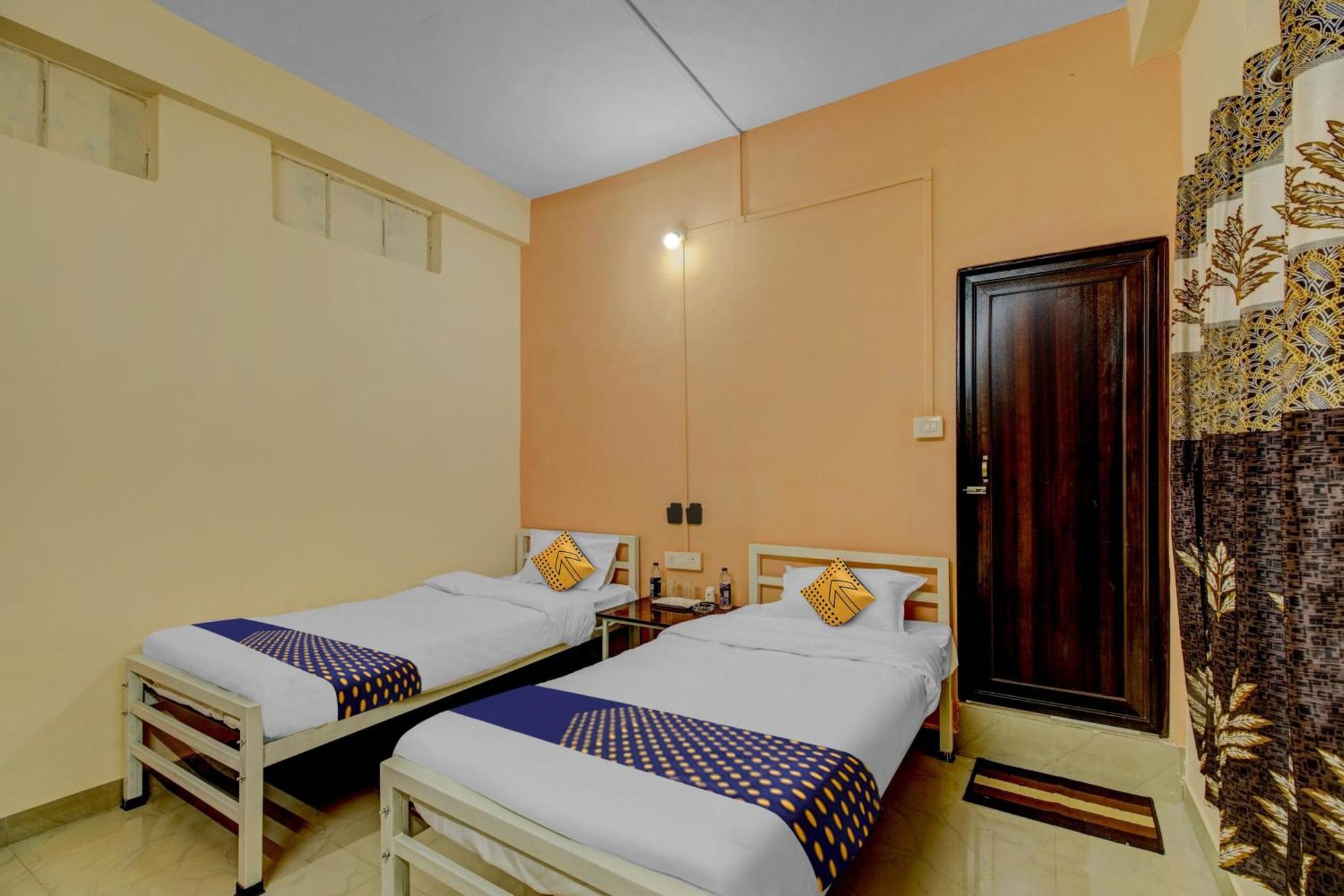 Spot On Rainbow Lodge Guwahati Bagian luar foto